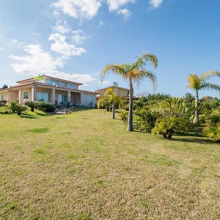 B&B Le Bouganville Capoterra Exterior foto